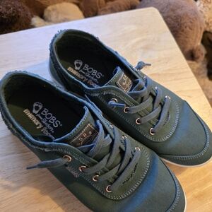 Skechers BOBS Adult Sneakers in Dark Green